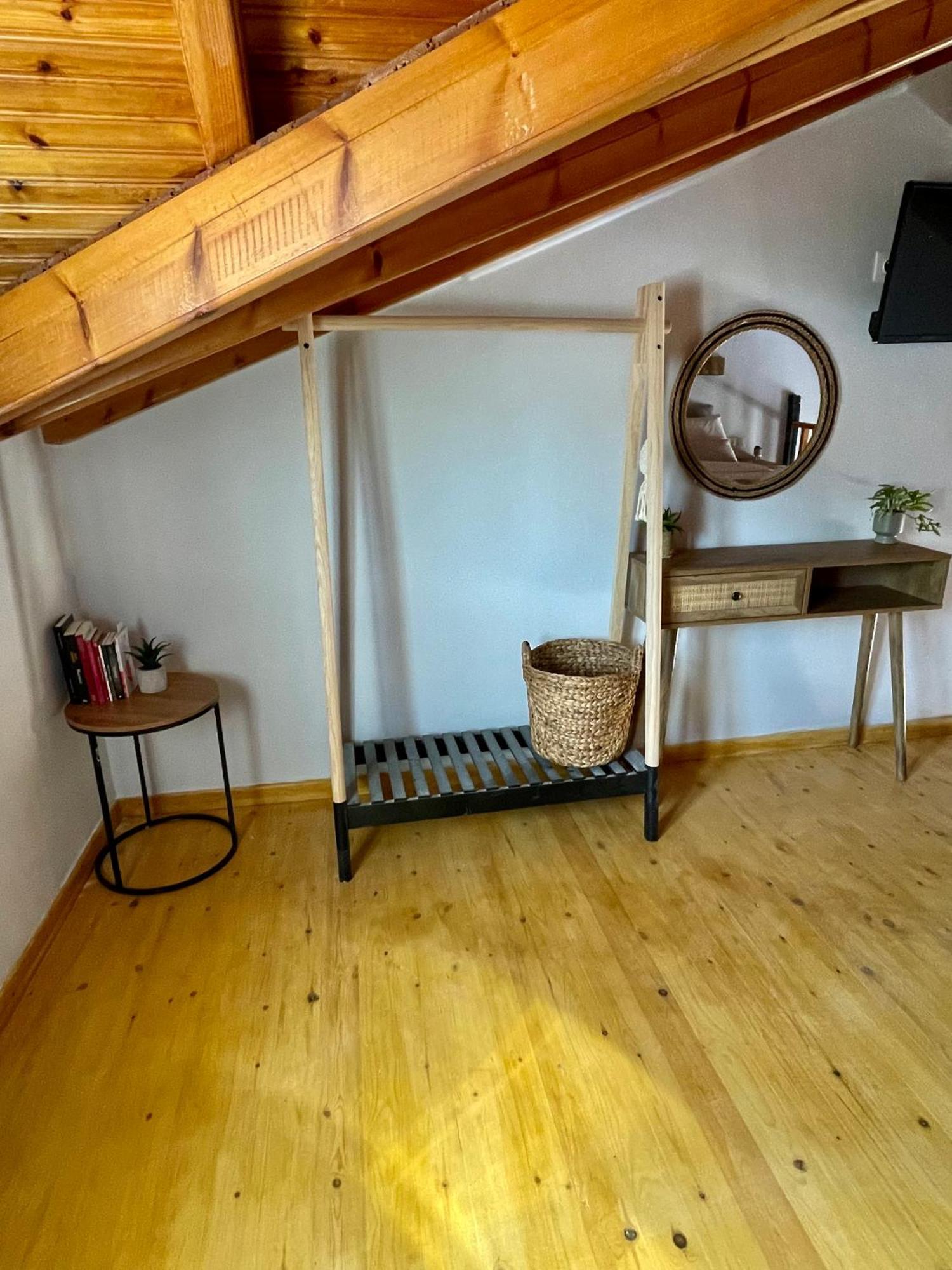 Euphoria And Apartament